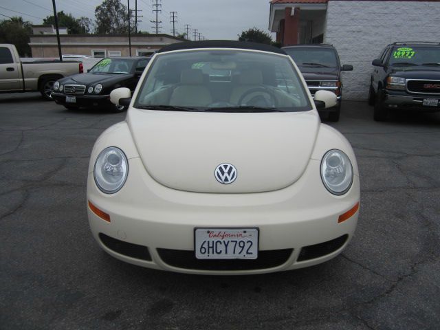 Volkswagen New Beetle 2009 photo 7