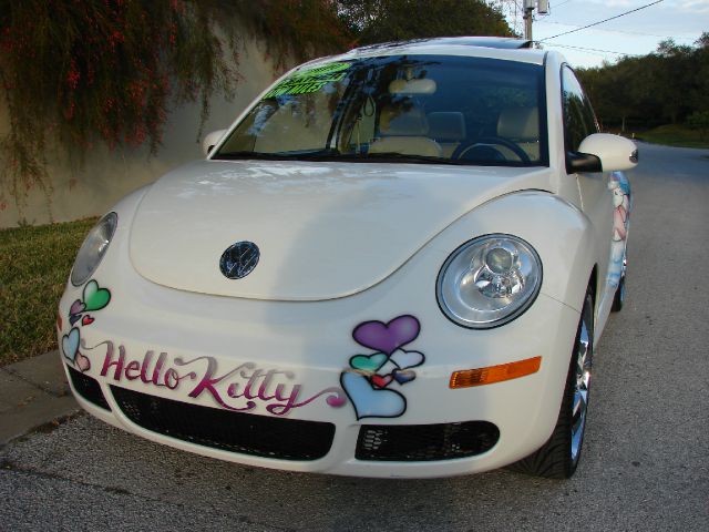 Volkswagen New Beetle 2009 photo 1