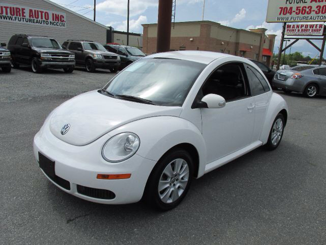 Volkswagen New Beetle 2009 photo 1