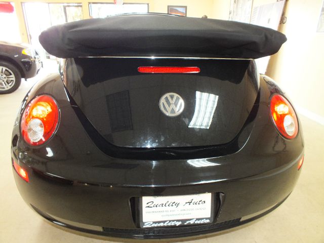 Volkswagen New Beetle 2003 Toyota Sport Convertible