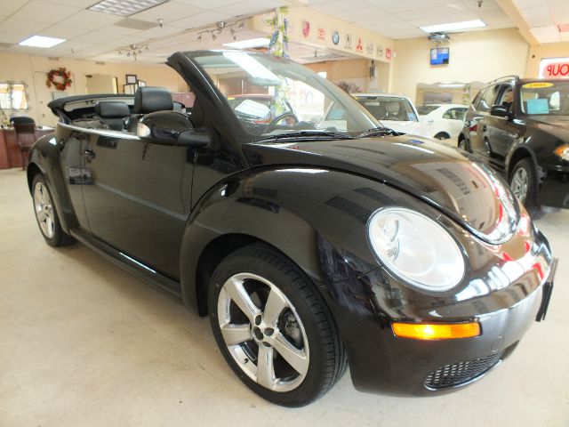 Volkswagen New Beetle 2009 photo 3