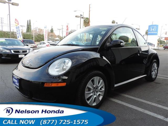 Volkswagen New Beetle 2009 photo 4