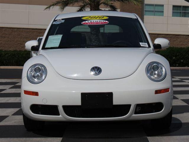 Volkswagen New Beetle 2010 photo 5
