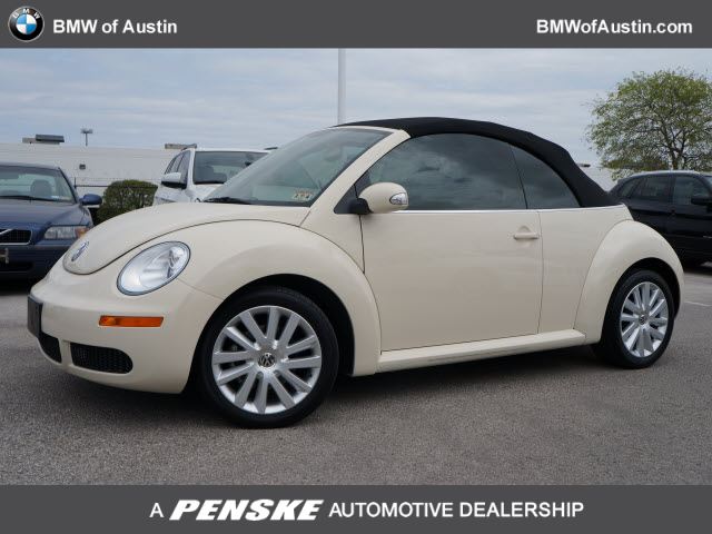 Volkswagen New Beetle 2010 photo 2