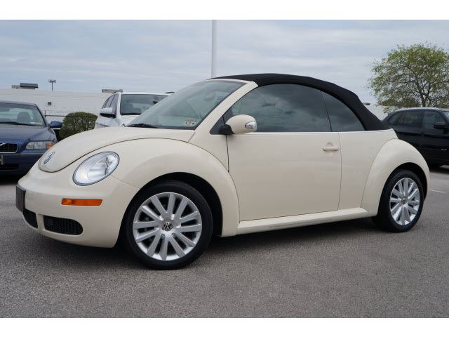 Volkswagen New Beetle 2010 photo 5