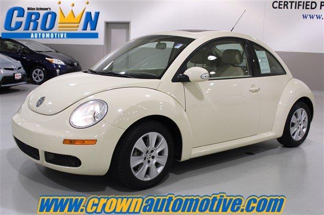 Volkswagen New Beetle 2010 photo 2