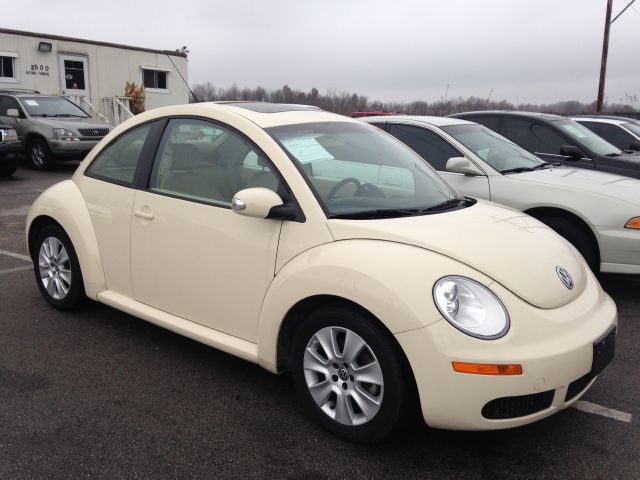 Volkswagen New Beetle 2010 photo 4