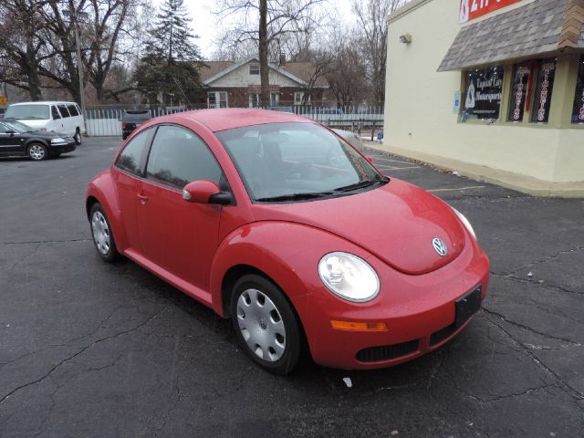 Volkswagen New Beetle 2010 photo 4