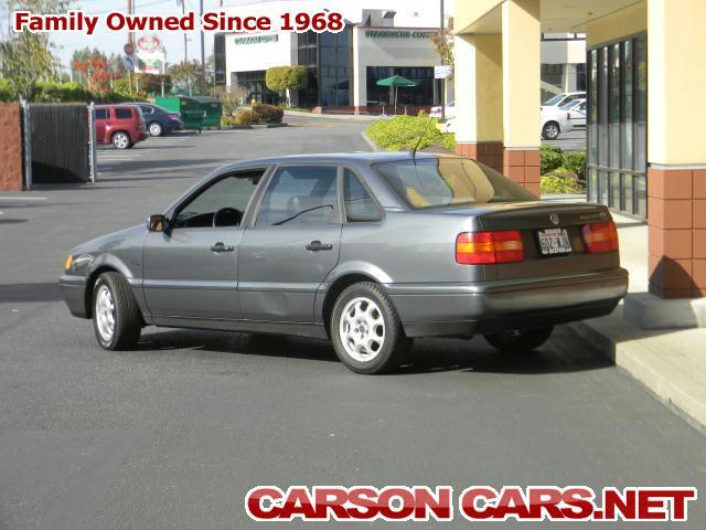 Volkswagen Passat 1997 photo 2