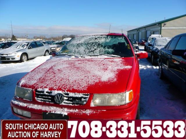 Volkswagen Passat Crew Cab 4WD Sedan