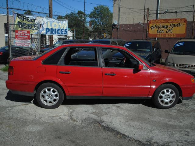 Volkswagen Passat 1997 photo 2