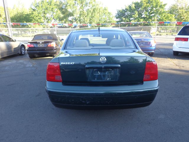 Volkswagen Passat 1998 photo 1