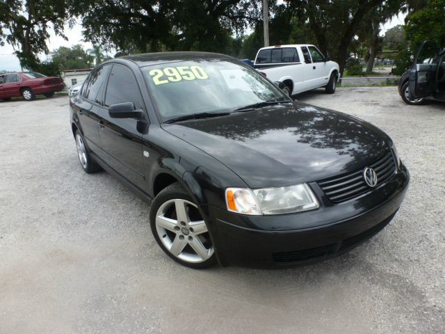 Volkswagen Passat 1999 photo 1