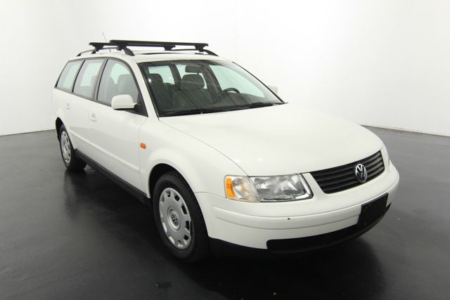 Volkswagen Passat 1999 photo 3