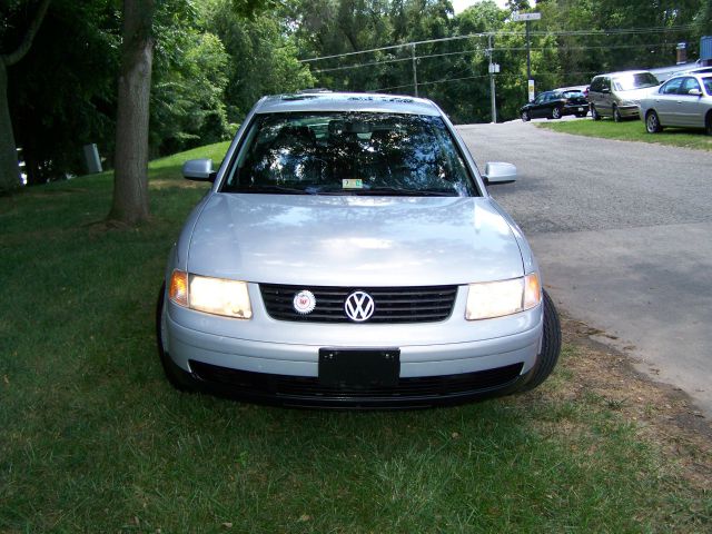 Volkswagen Passat 1999 photo 0