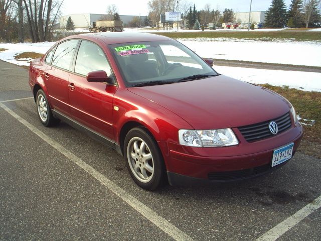 Volkswagen Passat SE Crew Cab 4WD FFV Sedan