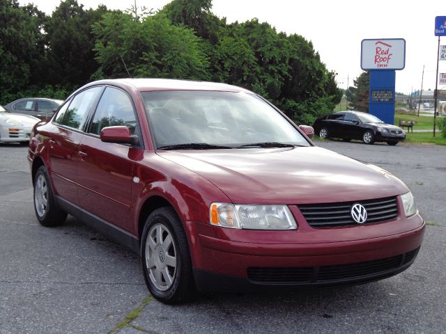Volkswagen Passat 2000 photo 2