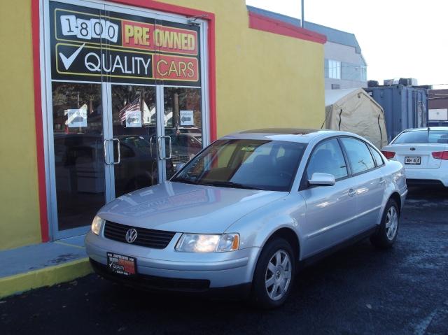 Volkswagen Passat 4dr 4WD SLE 4x4 SUV Sedan