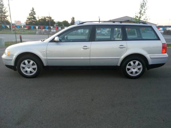 Volkswagen Passat 2000 photo 2