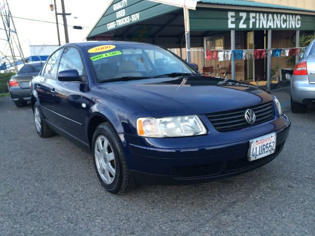 Volkswagen Passat 2000 photo 4