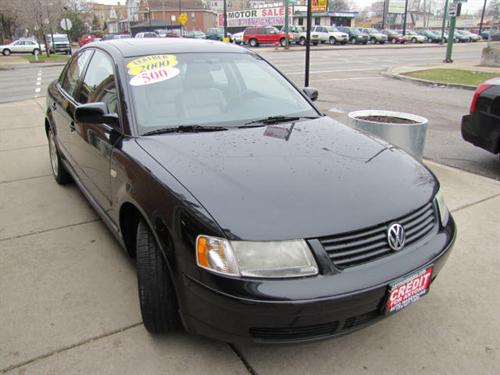 Volkswagen Passat 2000 photo 2