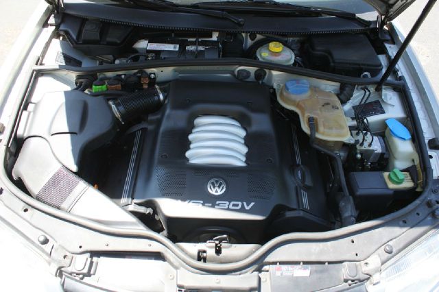 Volkswagen Passat 2000 photo 17