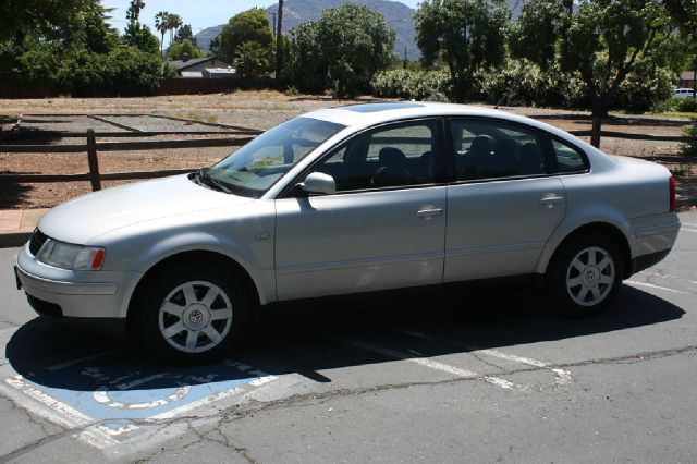 Volkswagen Passat 2000 photo 9