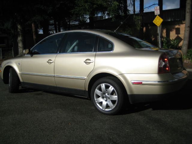 Volkswagen Passat 2001 photo 4