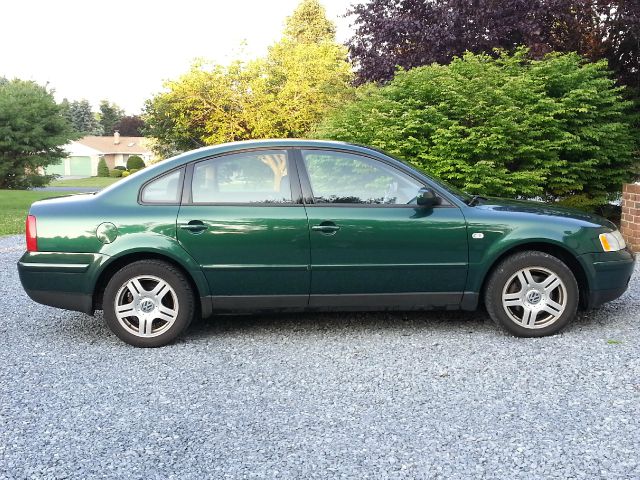 Volkswagen Passat 2001 photo 3
