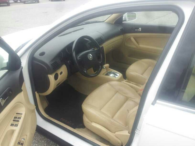 Volkswagen Passat 2001 photo 3