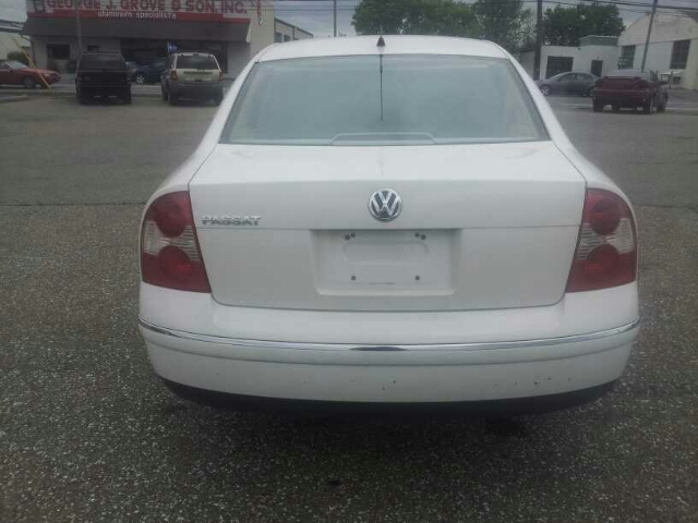 Volkswagen Passat 2001 photo 4