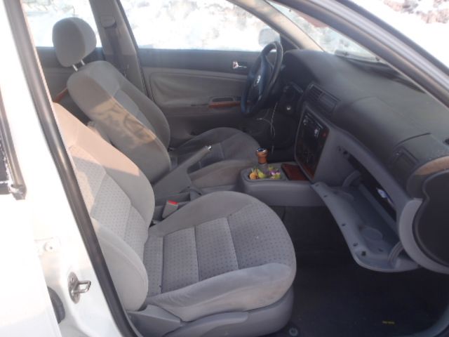Volkswagen Passat 2001 photo 4