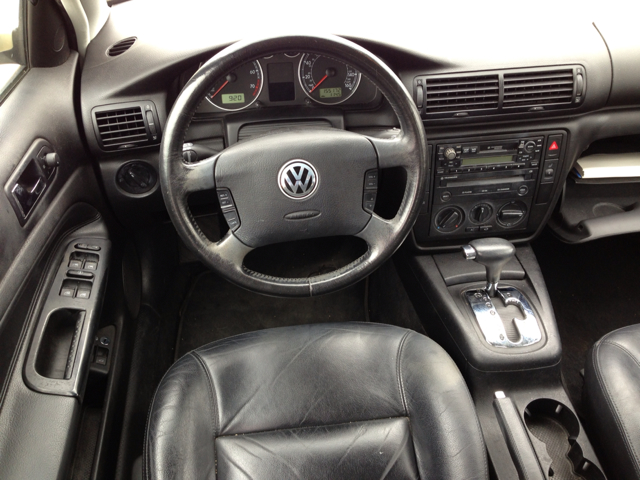 Volkswagen Passat 2001 photo 4