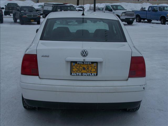 Volkswagen Passat 2001 photo 3