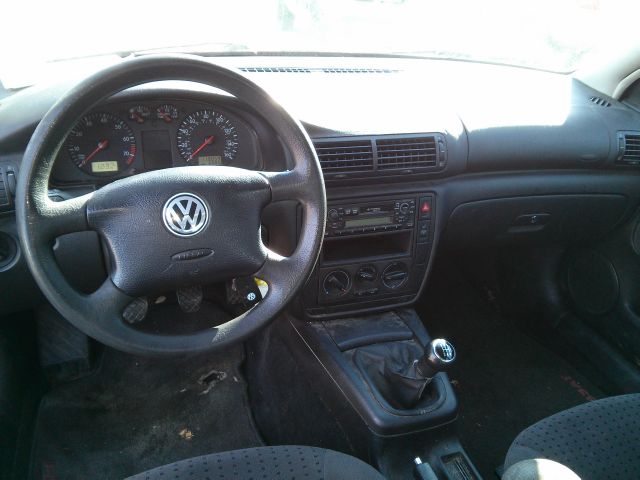 Volkswagen Passat 2001 photo 4