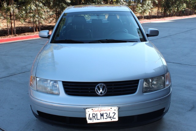 Volkswagen Passat 2001 photo 3