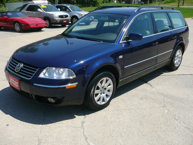Volkswagen Passat 2001 photo 2