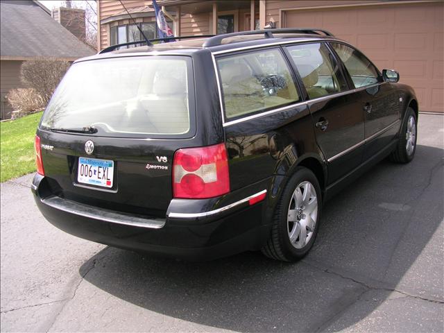 Volkswagen Passat 2001 photo 2