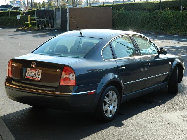 Volkswagen Passat 2001 photo 3