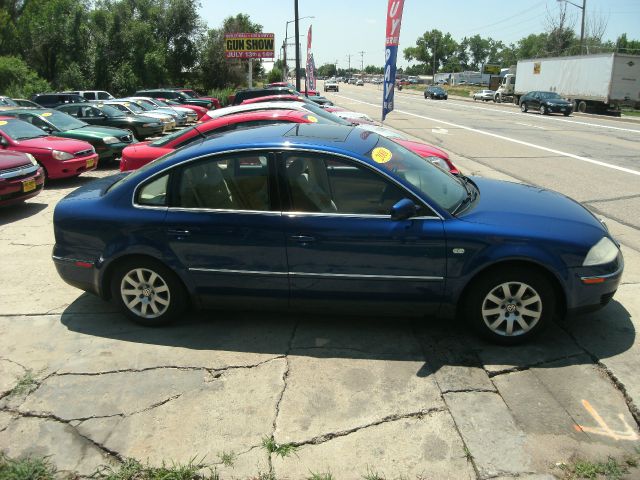 Volkswagen Passat 2001 photo 2