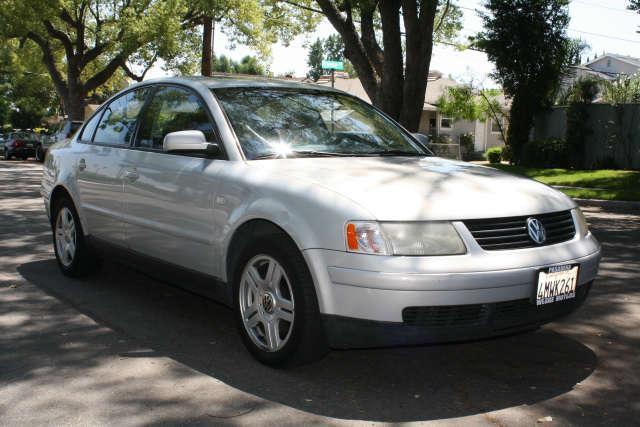 Volkswagen Passat 2001 photo 3