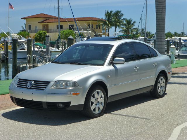 Volkswagen Passat 2001 photo 1
