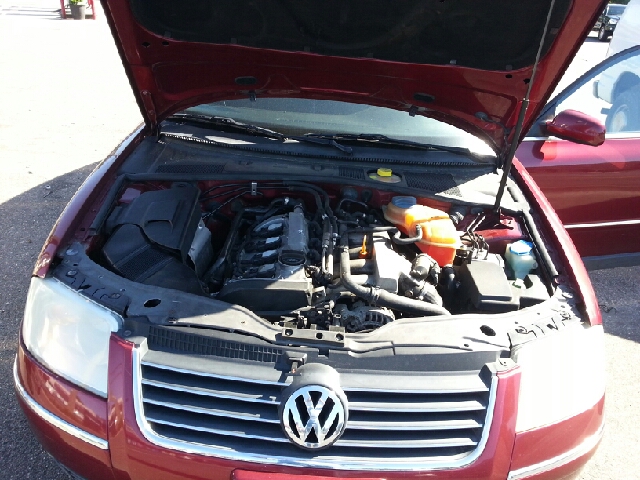 Volkswagen Passat 2001 photo 1