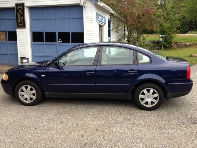 Volkswagen Passat 2001 photo 1