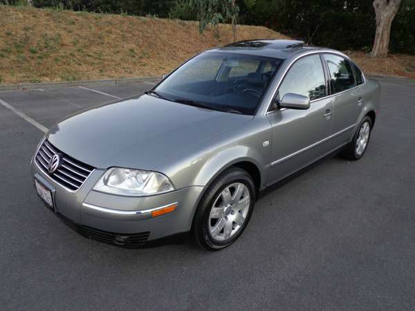Volkswagen Passat SE Crew Cab 4WD FFV Sedan