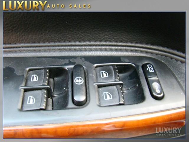 Volkswagen Passat 2002 photo 2