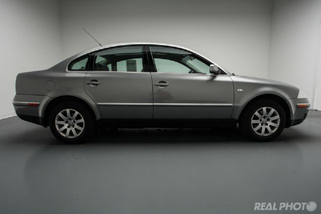 Volkswagen Passat 2002 photo 4