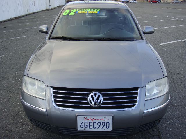 Volkswagen Passat 2002 photo 1