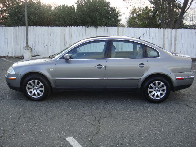 Volkswagen Passat 2002 photo 3