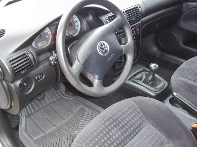 Volkswagen Passat 2002 photo 3